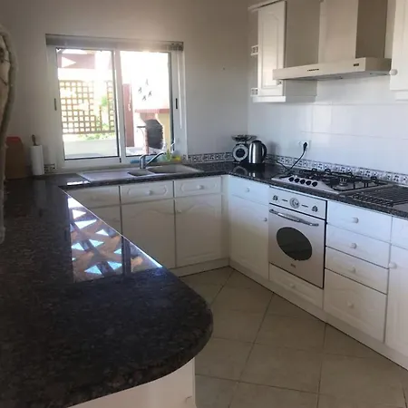 度假居 Beautiful 4br Villa, Close To The With Private Pool